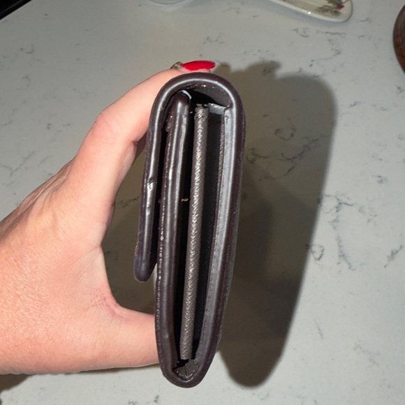 Brown trim large wallet - Picture 3 of 6